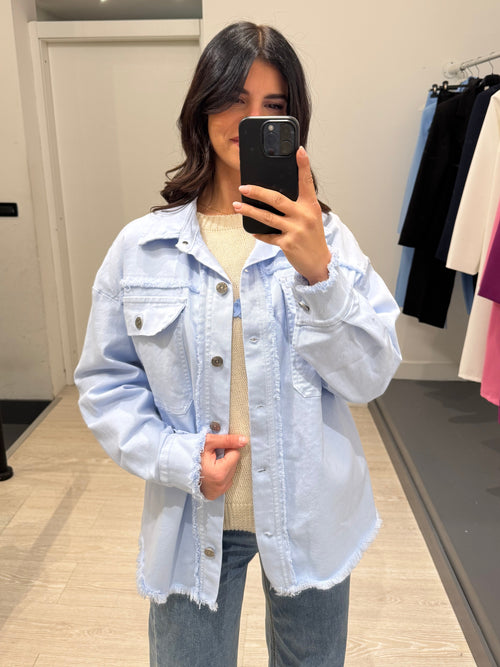 Giacca di jeans taglio vivo con tasche