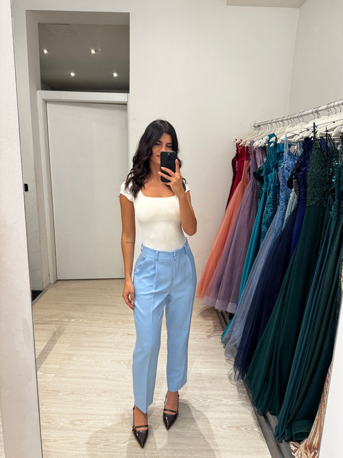 Completo giacca doppiopetto e pantalone sigaretta