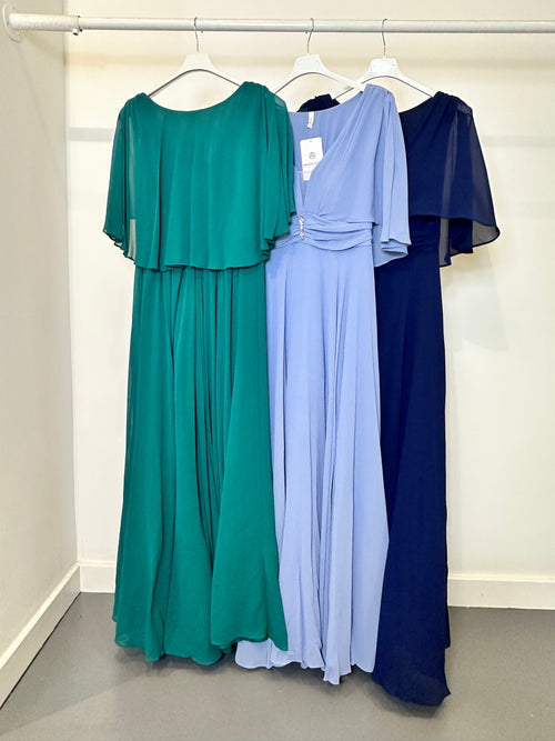 Abito cerimonia maxi mantella scollo V strass