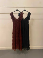 Vestito lungo scollo V pizzo