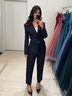 Completo giacca mono bottone e pantalone sigaretta