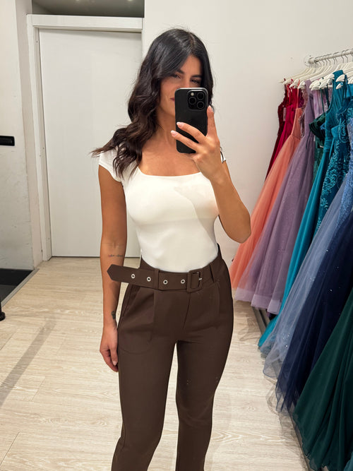 Pantalone sigaretta con cintura