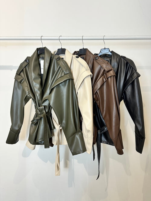 Giacca ecopelle collo rever tondo