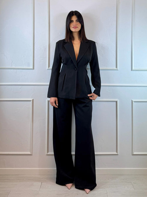 Completo giacca con pence e pantalone